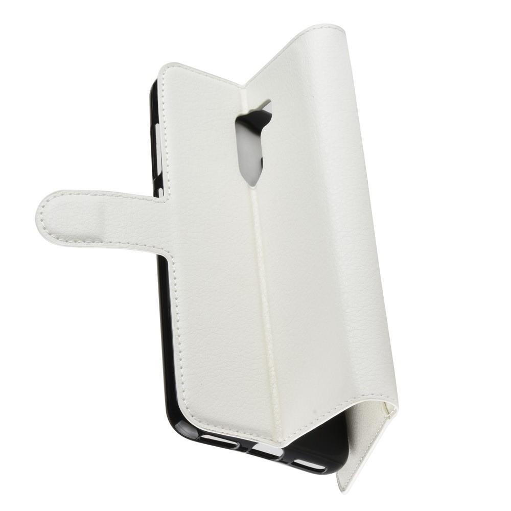 Флип чехол книжка с кошельком подставкой отделениями для карт и магнитной застежкой для Xiaomi Pocophone F1 Белый